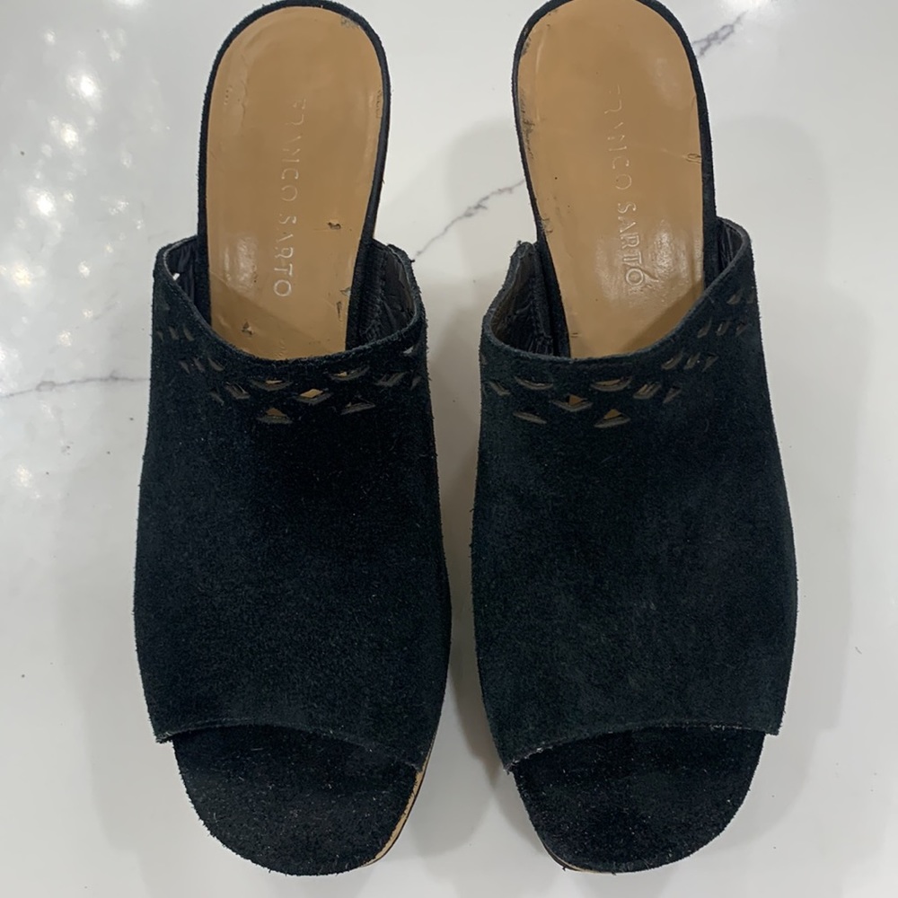 Franco Sarto Black Suede Shoes.‎ Size 9
